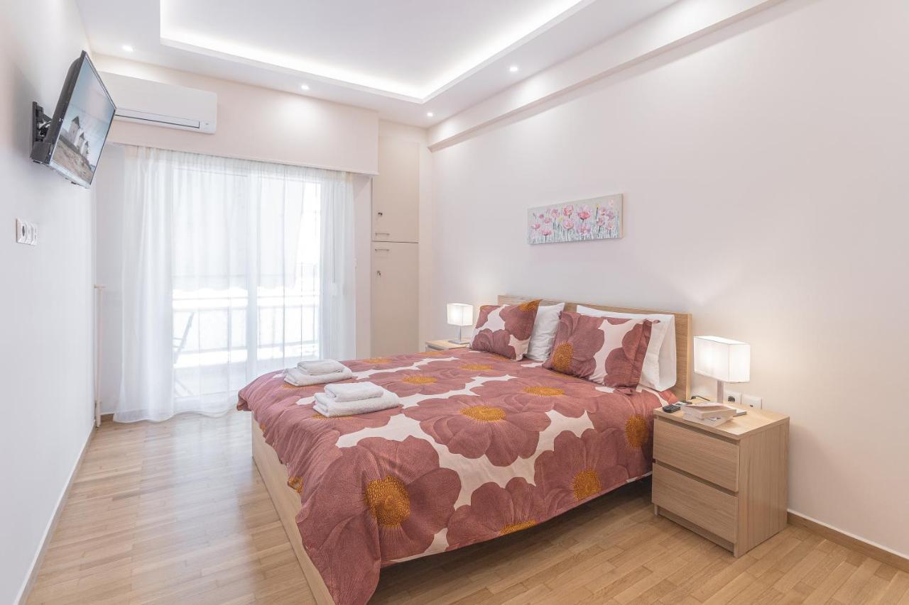 Amazing Apartment Near Metro Station! Athen Exterior foto