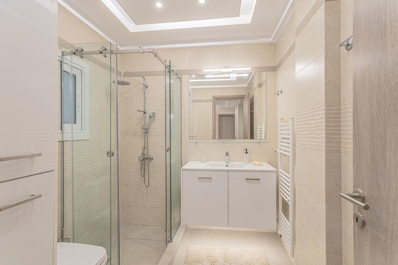 Amazing Apartment Near Metro Station! Athen Exterior foto