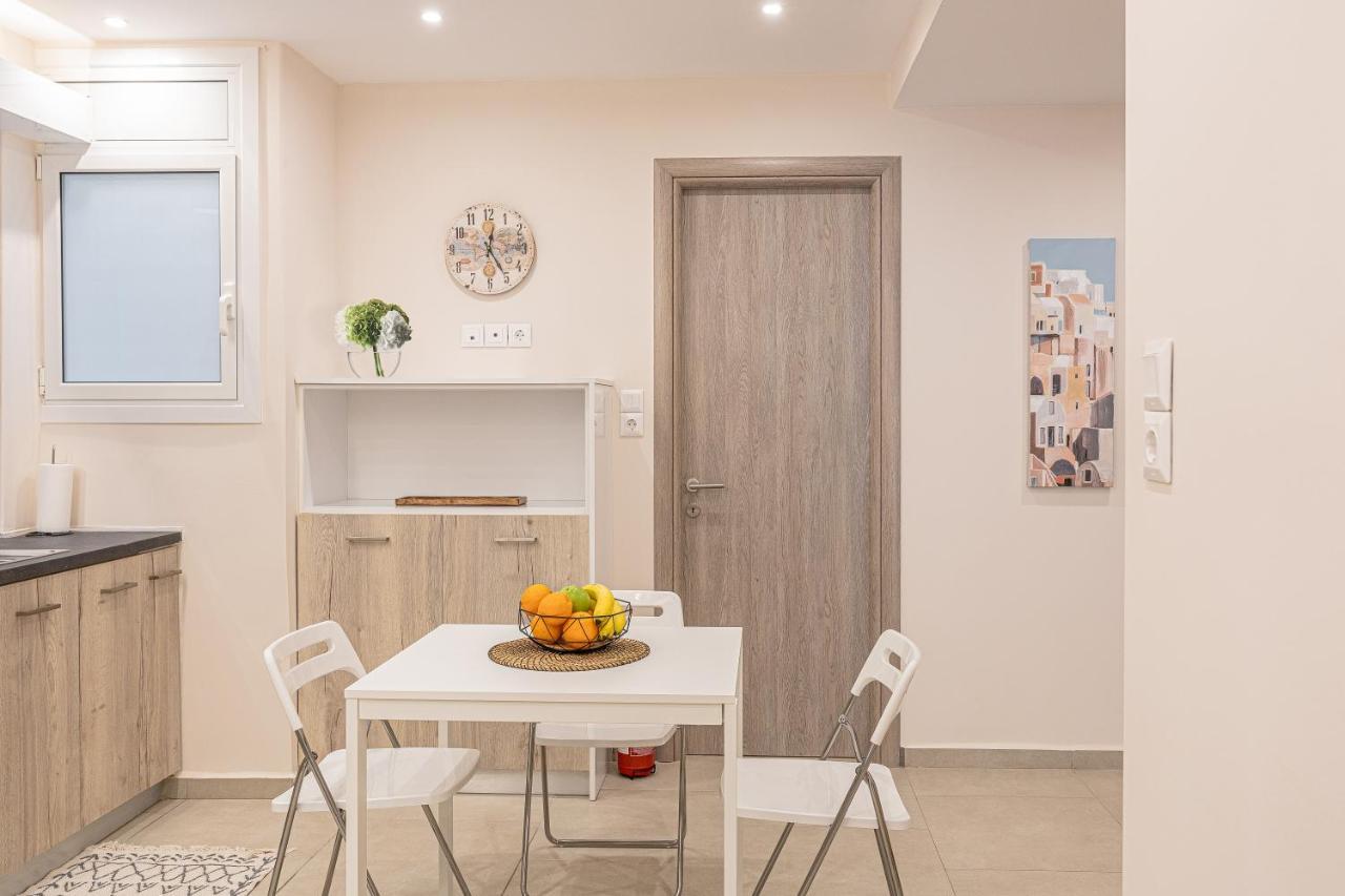 Amazing Apartment Near Metro Station! Athen Exterior foto
