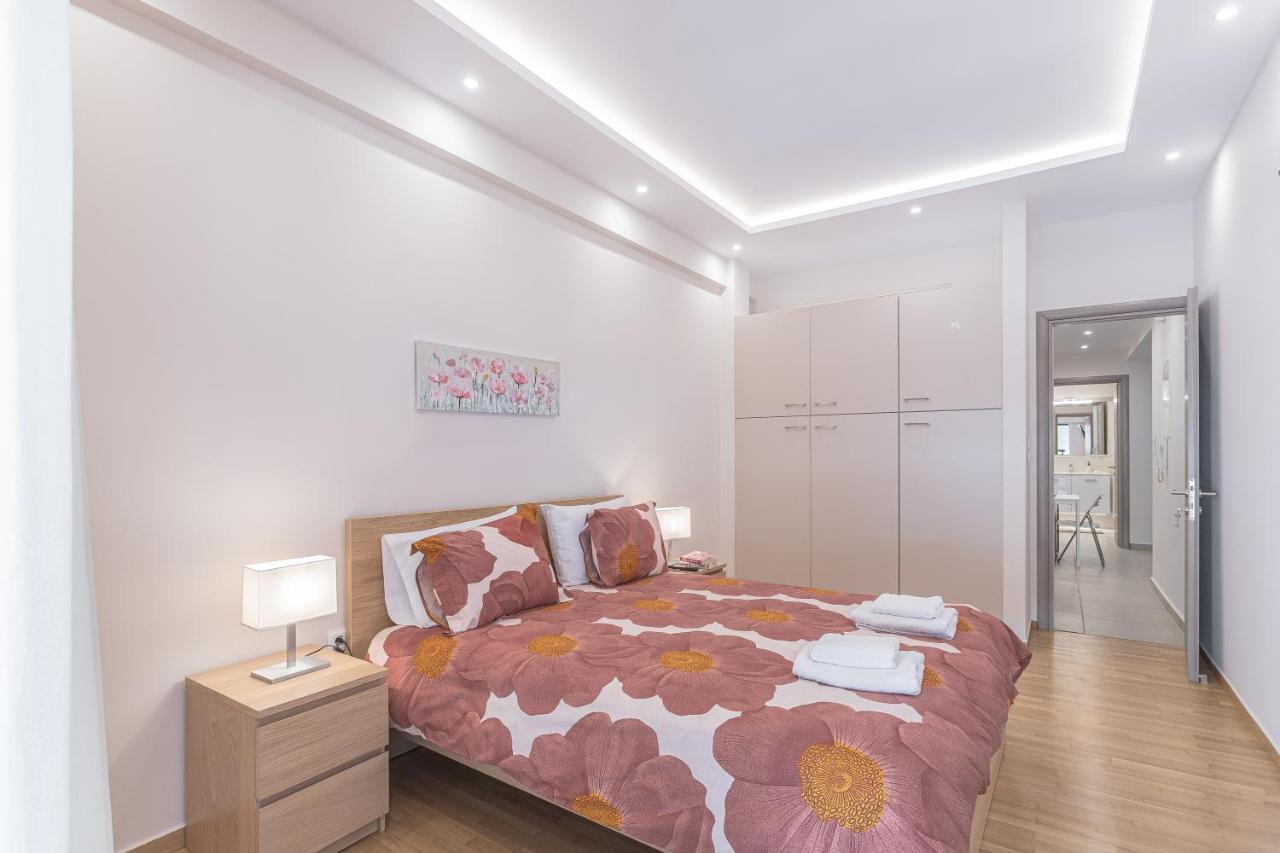 Amazing Apartment Near Metro Station! Athen Exterior foto